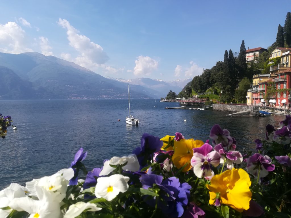 Vista del lago dalla passeggiata di Varenna